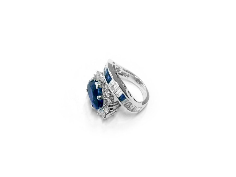 gallery-item