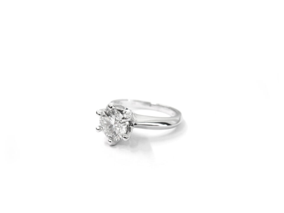 gallery-item