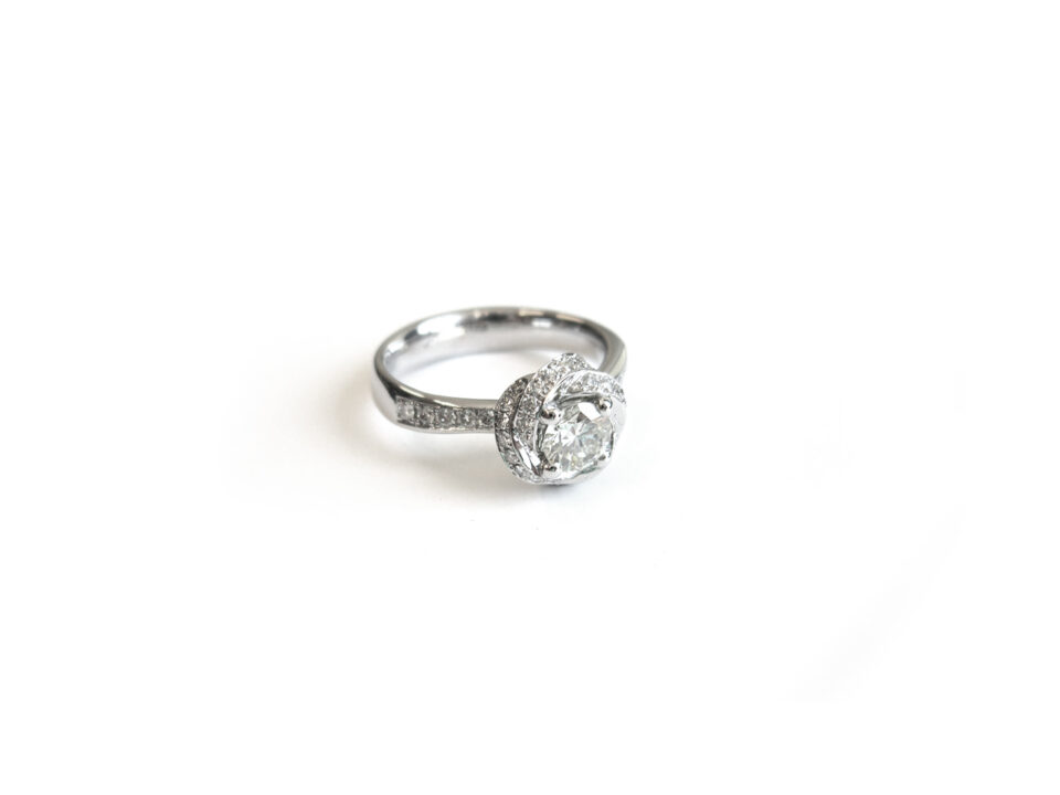 gallery-item